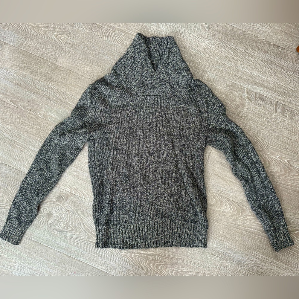 Cowled machine washable wool/cotton warm American Eagle gray sweater, size S